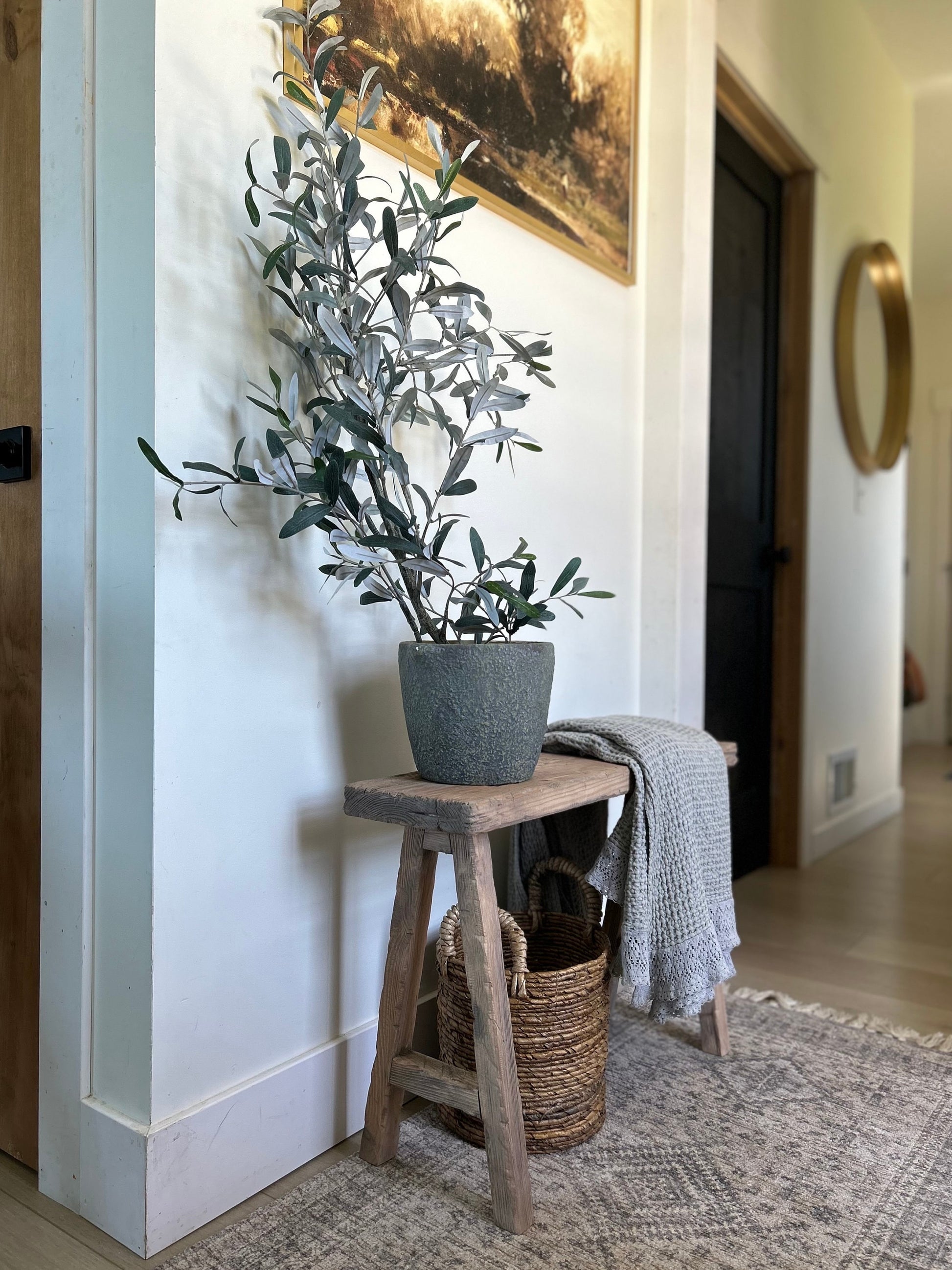 Handcrafted Weathered Wood Entryway Bench, Rustic Primitive Decor (30x20x7.25)